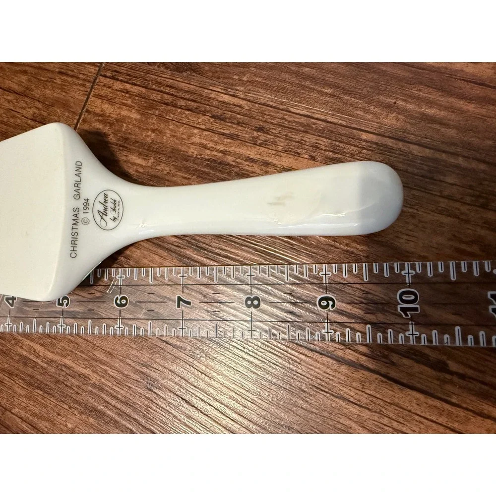Andrea by Sadek Christmas Garland Ceramic Pie Cake Server Holly Berry Japan 1994
